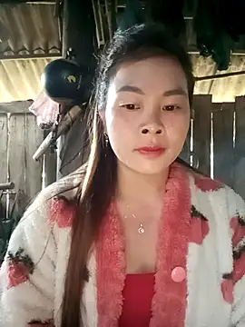 Snapshot of Bling_sexy chatting on February 2026 01:44:02 AM Bling sexy online show from February 2026 01:44:02 AM