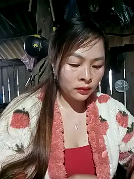 Snapshot of Bling_sexy chatting on February 2026 12:17:01 AM Bling sexy online show from February 2026 12:17:01 AM