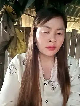 Snapshot of Bling_sexy chatting on March 2026 12:56:02 AM Bling sexy online show from March 2026 12:56:02 AM