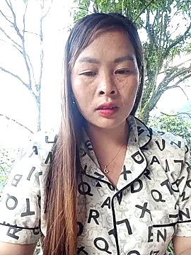 Snapshot of Bling_sexy chatting on March 2026 10:33:01 AM Bling sexy online show from March 2026 10:33:01 AM