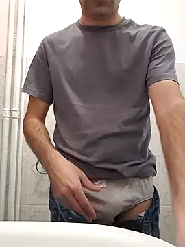 Snapshot of vali23 chatting on February 2026 09:14:02 AM vali23 online show from February 2026 09:14:02 AM