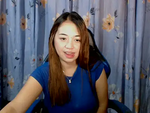 Snapshot of pinay_mayahiga chatting on April 2026 05:33:02 PM pinay mayahiga online show from April 2026 05:33:02 PM