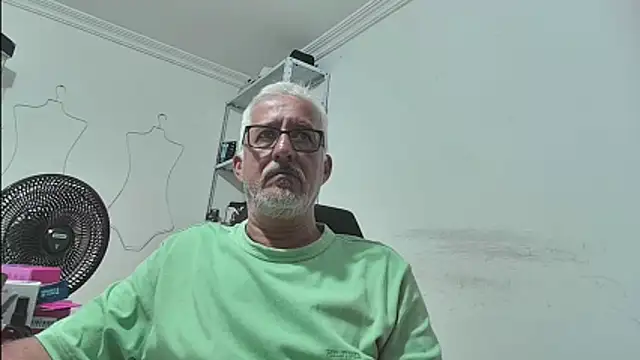 Snapshot of ceniizo1024 chatting on May 2026 02:46:01 PM ceniizo1024 online show from May 2026 02:46:01 PM