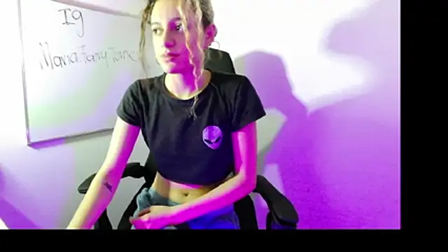 maria Turner1 online show from June 2026 01:05:02 PM