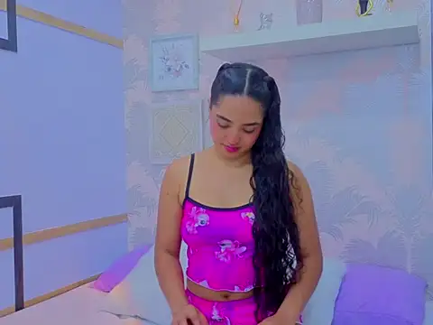 Emma Thompssonn online show from March 2026 11:49:01 AM