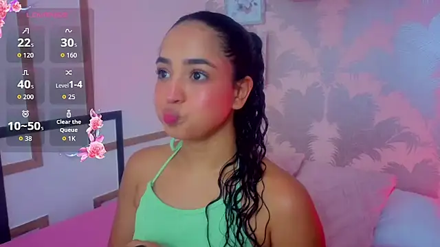 Snapshot of Emma_Thompssonn chatting on May 2026 12:13:01 PM Emma Thompssonn online show from May 2026 12:13:01 PM