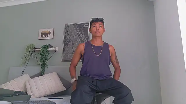 AndrewKenoxx  online show from March 2026 07:24:02 PM