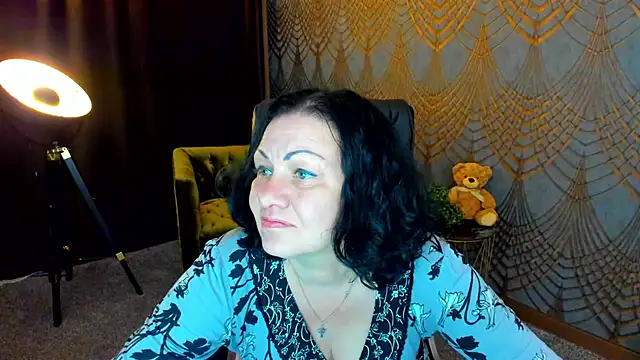 Snapshot of IrissMoon chatting on June 2026 05:55:02 PM IrissMoon online show from June 2026 05:55:02 PM