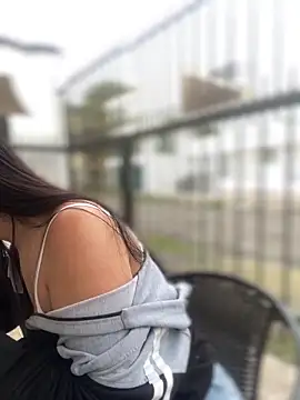 Snapshot of StrawberryPink_ chatting on February 2026 11:40:01 AM StrawberryPink online show from February 2026 11:40:01 AM