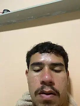 reipromiscuo01 online show from February 2026 03:03:02 AM