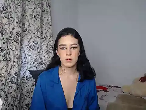 luisandri  online show from March 2026 10:49:02 PM