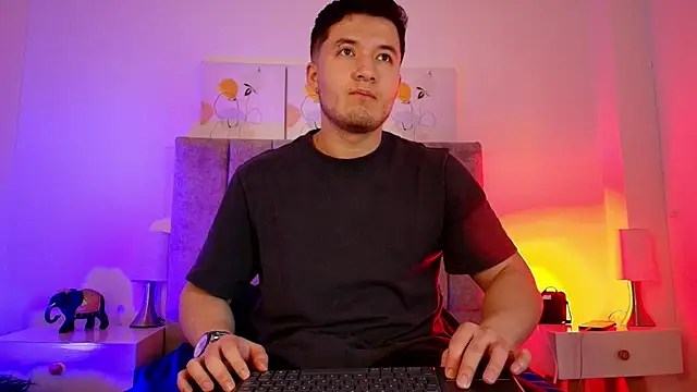 Alexander Connor online show from February 2026 12:28:01 PM