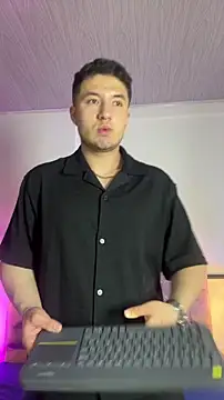 Alexander Connor online show from April 2026 12:27:01 PM