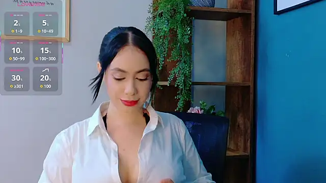 Sienna-Gold online show from February 2026 01:37:02 PM