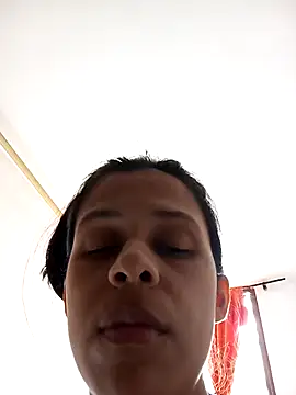 Snapshot of mitzukywinteer chatting on February 2026 06:11:02 PM mitzukywinteer online show from February 2026 06:11:02 PM