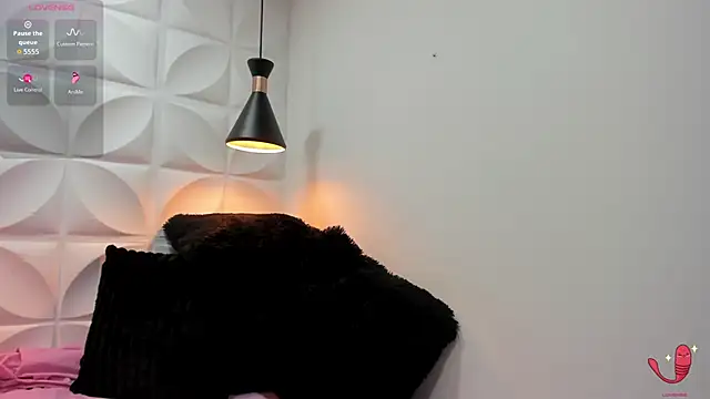 zaira skinny online show from March 2026 03:14:02 AM