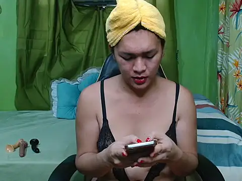 urslutscarlet online show from March 2026 08:17:01 AM