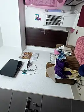 Hot-Tinaa online show from April 2026 12:54:02 AM