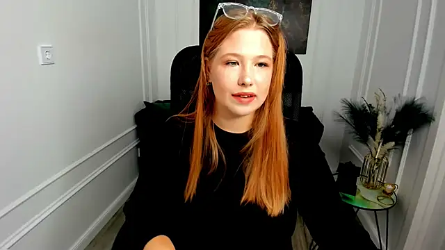 Snapshot of SweetDaylight chatting on June 2026 07:40:01 PM SweetDaylight online show from June 2026 07:40:01 PM