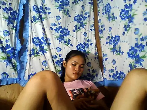 Snapshot of PinaySkinnyJust18 chatting on June 2026 10:27:01 AM PinaySkinnyJust18 online show from June 2026 10:27:01 AM