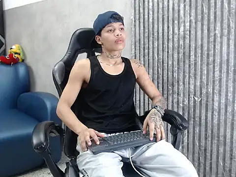 Dogan Renzo0 online show from February 2026 07:30:02 PM