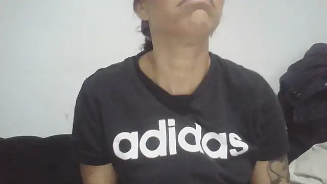 Snapshot of Dolcezzastella chatting on February 2026 07:37:01 AM Dolcezzastella online show from February 2026 07:37:01 AM