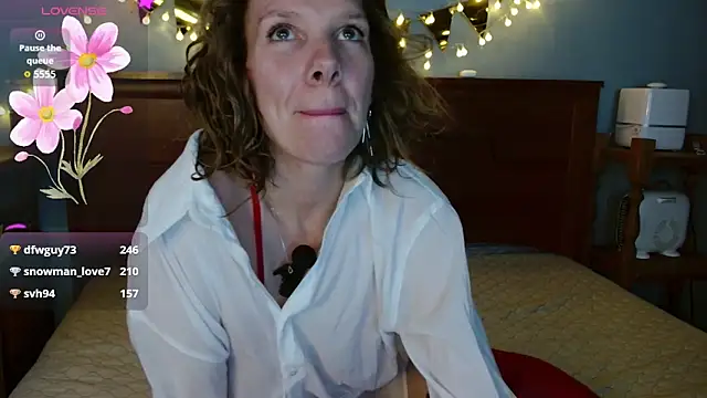 Snapshot of Daisy_Lovely chatting on May 2026 04:29:02 AM Daisy Lovely online show from May 2026 04:29:02 AM
