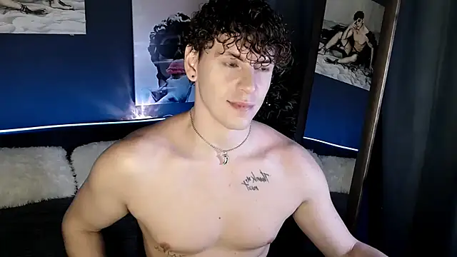 Snapshot of TylerGibson chatting on July 2026 07:17:01 PM TylerGibson online show from July 2026 07:17:01 PM