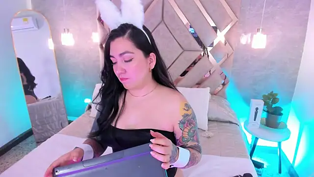 KathiaJenner online show from February 2026 12:10:02 PM