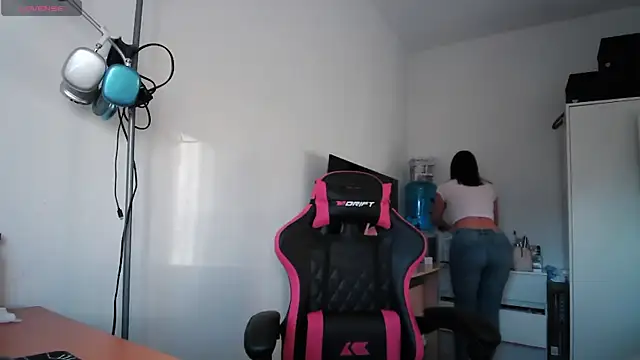 Yulian Milf online show from March 2026 05:23:02 PM