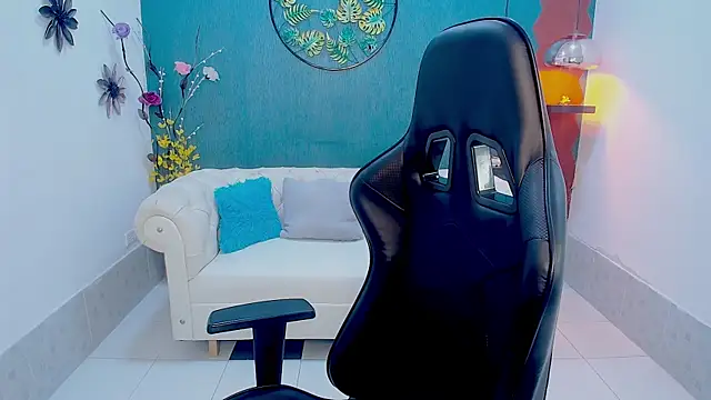 mayli marie online show from April 2026 12:36:02 PM