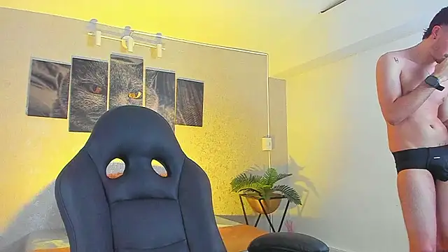 Nils saintt online show from March 2026 03:56:01 AM