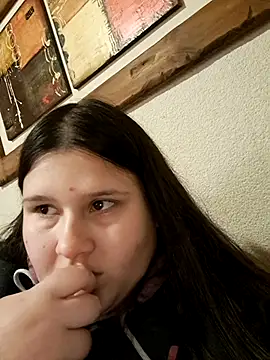 Snapshot of TUWACHA7777 chatting on May 2026 09:22:01 PM TUWACHA7777 online show from May 2026 09:22:01 PM
