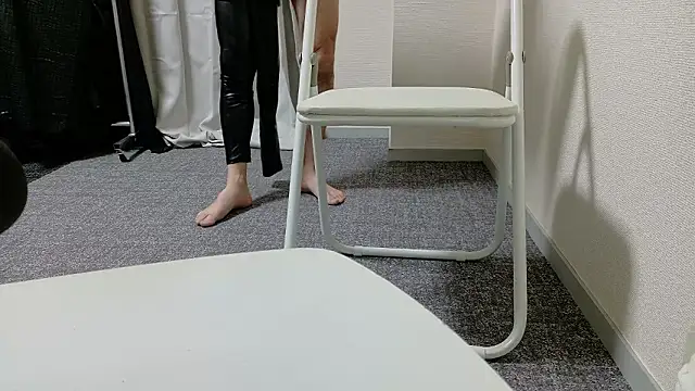 kyuleather online show from March 2026 10:40:01 AM