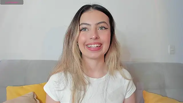 Snapshot of Fernanda_aaaa chatting on February 2026 01:58:01 PM Fernanda aaaa online show from February 2026 01:58:01 PM