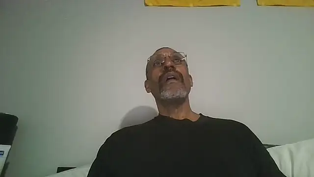 swimmer2496 online show from March 2026 02:44:02 AM