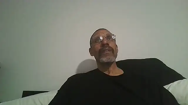 swimmer2496 online show from March 2026 02:34:02 AM