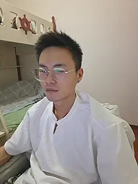 Snapshot of Aint686 chatting on April 2026 01:50:02 PM Aint686 online show from April 2026 01:50:02 PM