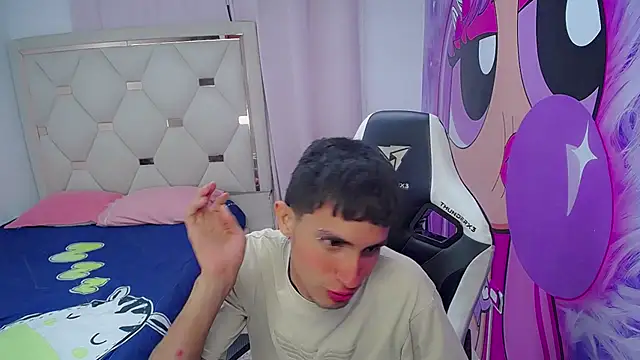 Akyra latinn online show from February 2026 12:33:02 PM