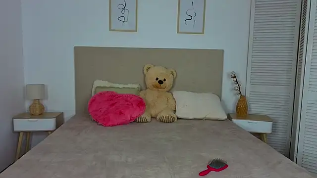 Silena sky online show from February 2026 01:52:02 PM