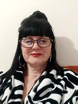 Snapshot of AliceSwan57 chatting on April 2026 05:07:02 PM AliceSwan57 online show from April 2026 05:07:02 PM