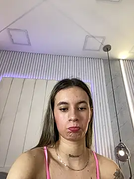 JuliaColemann online show from January 2026 07:11:01 PM