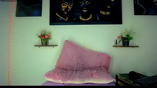 Tatoo Noah online show from February 2026 09:05:02 PM