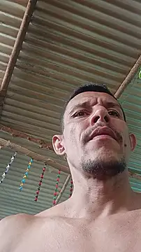 juanmaur22 online show from February 2026 01:51:02 PM