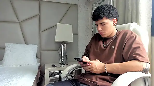 Tobias Vega online show from March 2026 06:11:02 PM