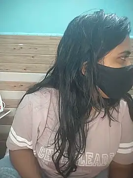 ZyphiaLive online show from January 2026 07:23:01 PM