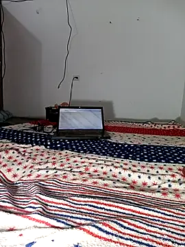 Zara  Flor online show from February 2026 12:23:02 PM