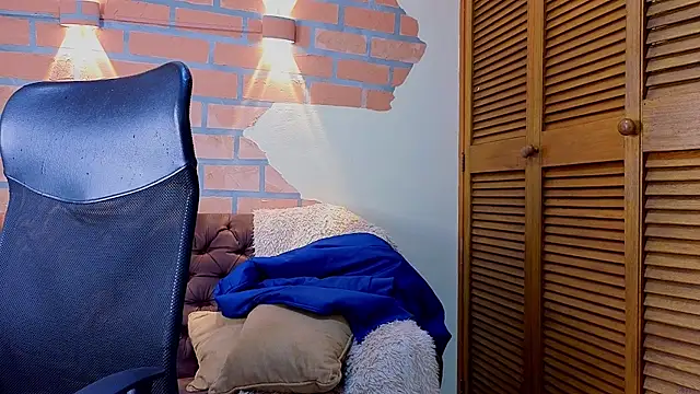 mister eithan online show from March 2026 02:26:01 AM