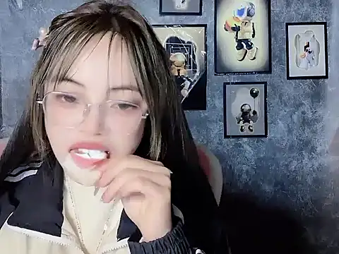 Suki 99 online show from March 2026 04:00:01 PM