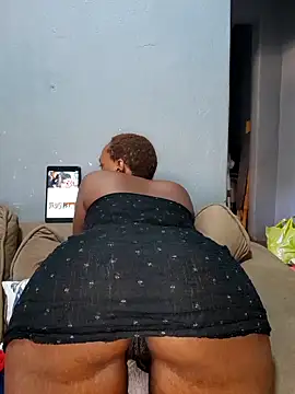 Barbieee1301 online show from April 2026 07:14:01 AM